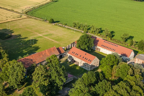 Vista aérea da aldeia Piotrowice Nyskie — Fotografia de Stock