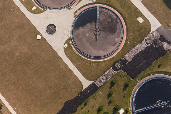 Vue aérienne de la station d'épuration des eaux usées — Photo