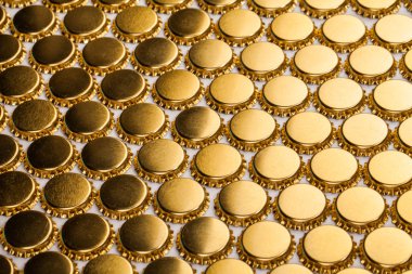 Altın Şişe kapakları 