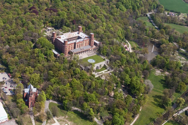 Aerial view of palace in Kamieniec Zabkowicki town — Stock Photo, Image