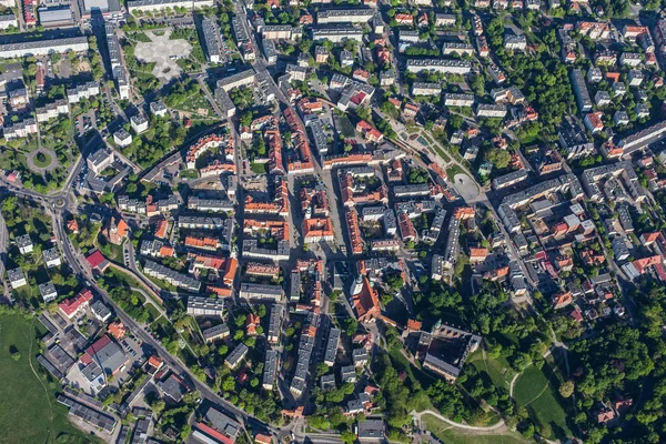 Vue aérienne de la ville d'Olesnica — Photo