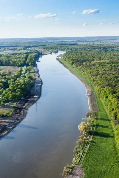 Одра (Одер) річка поблизу міста Вроцлав — стокове фото
