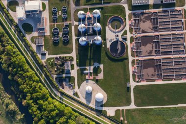 kanalizasyon arıtma tesisi havadan görünümü