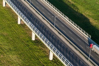 Otobanın havadan görünüşü 