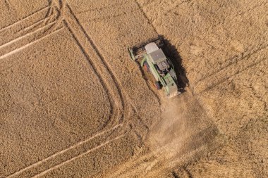 Birleştirme havadan görünümü hasat alanında 