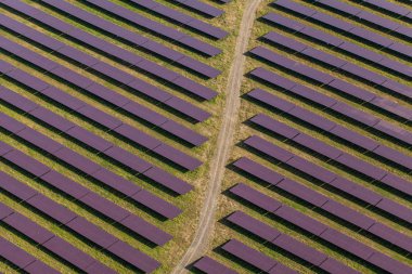 Güneş enerjisi Santrali havadan görünümü