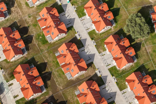 Vista aérea de los suburbios de la ciudad de wroclaw — Foto de Stock