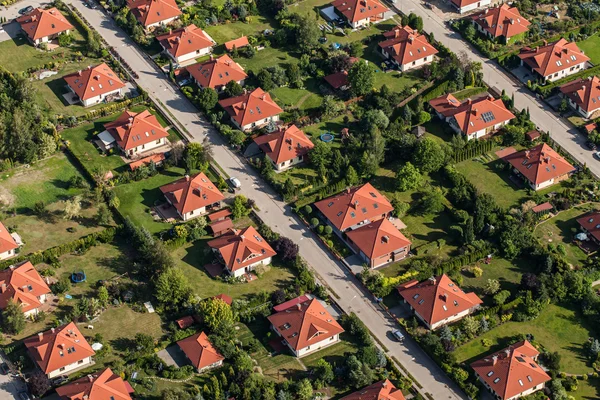 Vista aérea de los suburbios de la ciudad de wroclaw — Foto de Stock