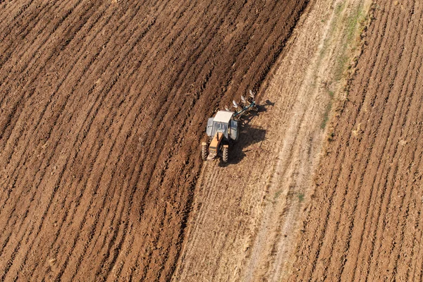 Traktör ile hasat alanları — Stok fotoğraf