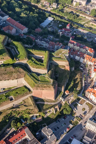 Klodzko 市の歴史的な要塞の航空写真 — ストック写真