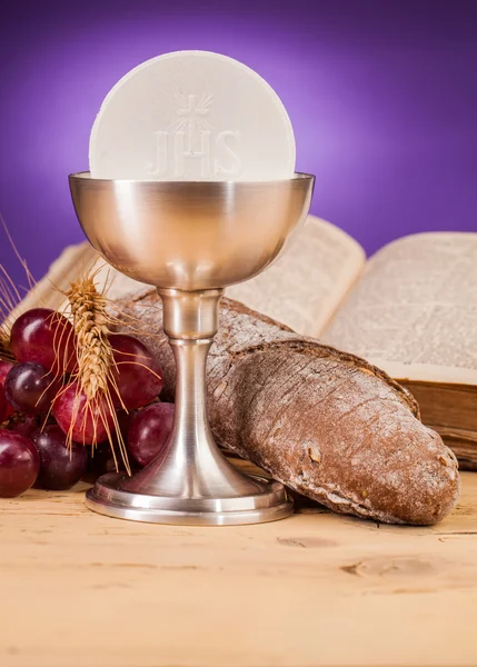 Holy communion chalice — Stock Photo, Image