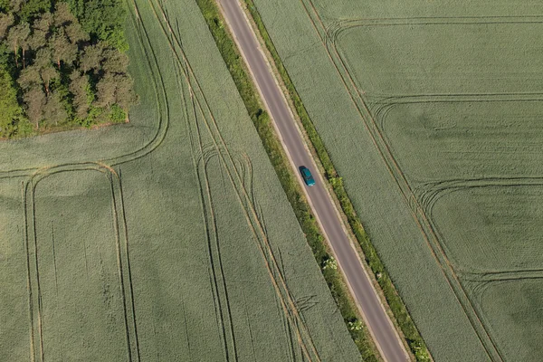 Vue aérienne de la route du village — Photo