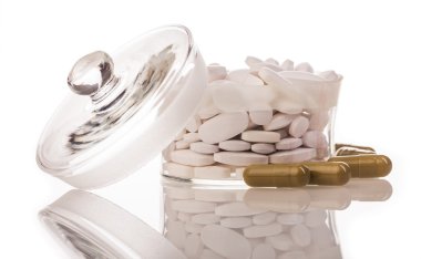 Cam Kavanoz içinde hap