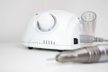 Manikür malzemeleri, manikür, tırnak bakımı, tırnak öğütme makinesi, çivi matkabı...