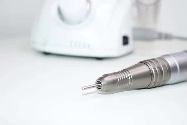 Manikür malzemeleri, manikür, tırnak bakımı, tırnak öğütme makinesi, çivi matkabı...