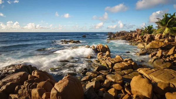 Sunrise Tropical Rocky Coastline Anse Songe Digue Seychelles — Stock Photo, Image