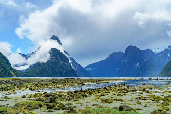 Знаменитий Мілфордський Звук Національному Парку Новій Зеландії — стокове фото