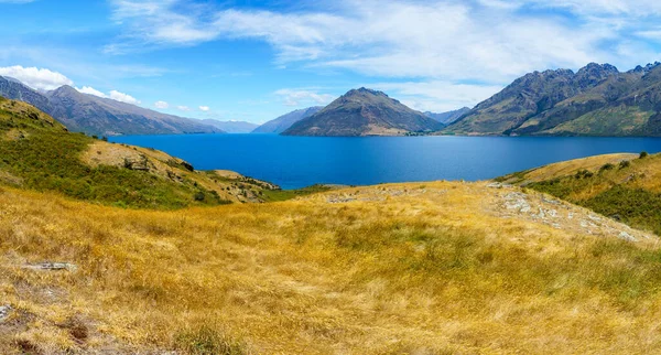 Пішохідні Домкрати Вказують Трек Видом Озеро Вакатіпу Квінстауні Новій Зеландії — стокове фото