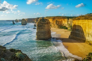 Günbatımında 12 havari ulusal parkı, Port Campbell, Victoria, Avustralya 'da büyük okyanus yolu.