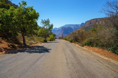 road to lower viewpoint, blyde river canyon in mpumalanga in south africa