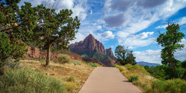 сторож из Парус Троп в Сион национального парка в США