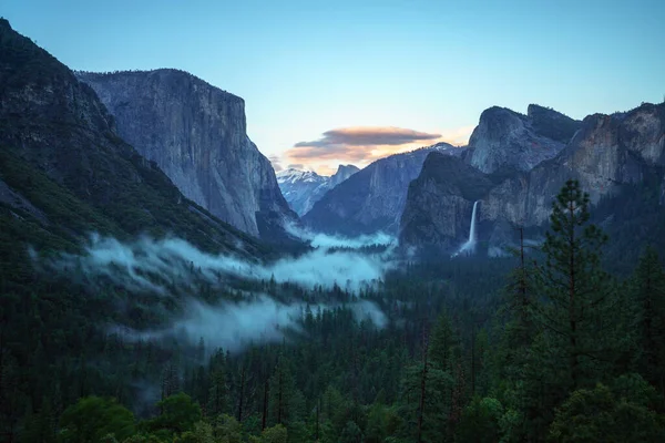 Pôr Sol Vista Túnel Parque Nacional Yosemite Califórnia Nos Eua — Fotografia de Stock