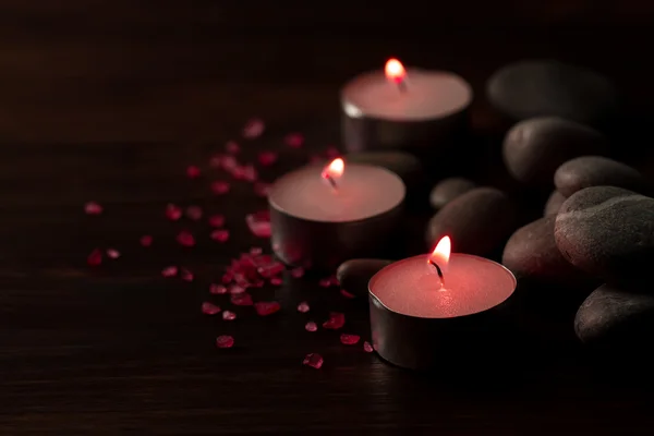 Ahşap aroma mum ile güzel Spa kompozisyon. Tedavi, Aromaterapi