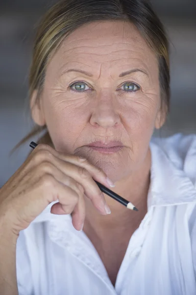 Mulher de negócios criativa inteligente confiante — Fotografia de Stock