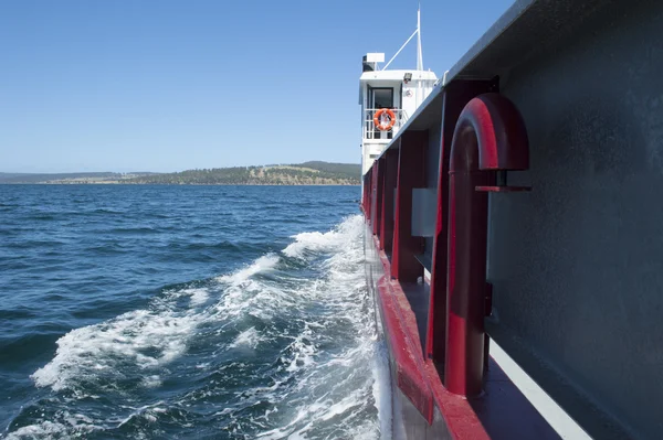 Industrial freighter ship vessel at ocean coast — Stock Photo, Image