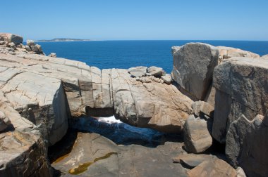 Doğal köprü Torndirrup Milli Parkı