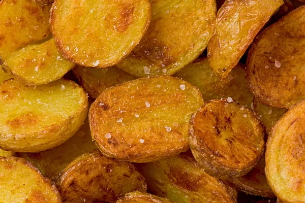 Roasted Potatoes with Salt — Stock Photo, Image