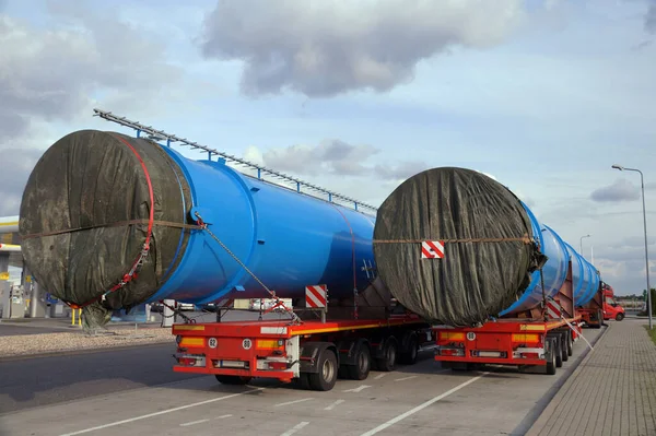 Two Truck Special Semi Trailers Transporting Oversized Loads Oversize Load — Stock Photo, Image