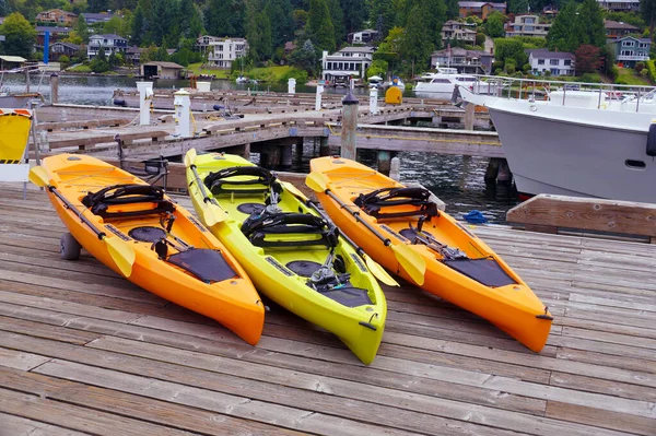 Lake Washington. Lake pier, kayaks for rent.