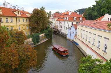 Prag 'daki su turizmi, Certovka nehri Vltava kanalı.