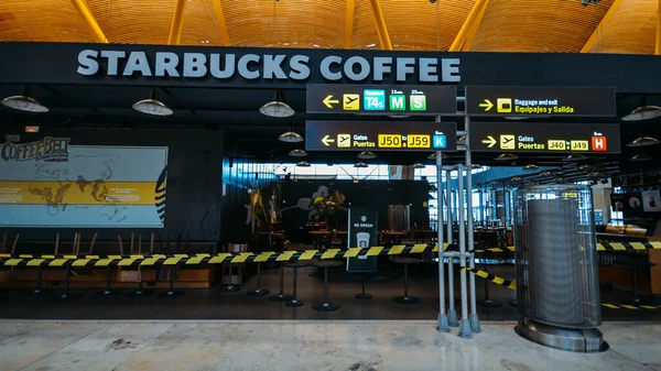 Madrid Bajaras Spain December 2020 Closed Starbucks Cafe Covid Epidemic — Stock Photo, Image