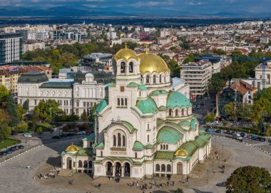 Sofya, Bulgaristan - 11 Ekim 2025: Saint Alexander Nevsky Katedrali, Sofya, Bulgaristan