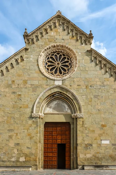 Manarola Italy Circa September 2018 马纳罗拉岛天主教教堂 Chiesa San Lorenzo 的美丽建筑 — 图库照片