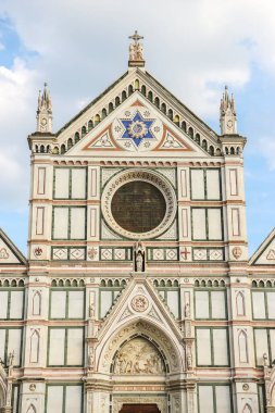 Floransa, İtalya - Eylül 2018. Santa Croce di Firenze 'nin güzel mimarisi.