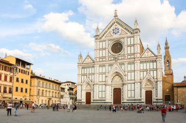 Floransa, İtalya - Eylül 2018. Santa Croce di Firenze 'nin güzel mimarisi.