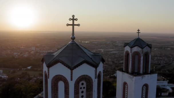 Drone Disparo Una Torre Ortodoxa Iglesia Con Una Cruz Una — Vídeos de Stock