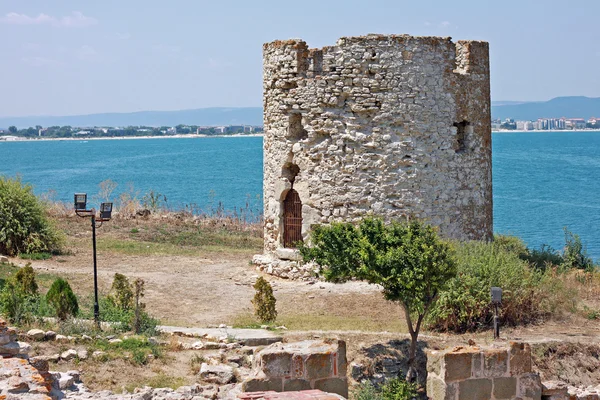 Ruins of the castle tower in Nesebar — Stock Photo, Image