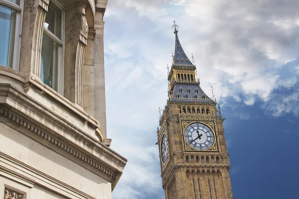 Elizabeth Tower, or Tower of Big Ben in London — Stock Photo, Image