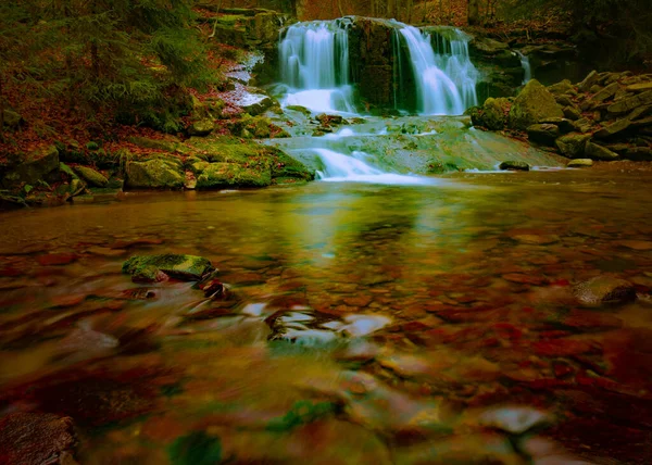 Wilder Bach Mit Steinen Und Wasserfall Altvatergebirge Osteuropa Mähren Frisches — Stockfoto