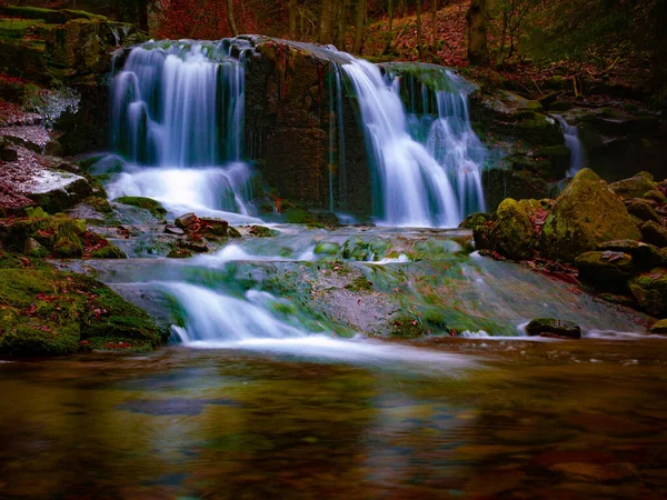 Riacho Selvagem Com Pedras Cachoeira Nas Montanhas Jeseniky Europa Oriental — Fotografia de Stock