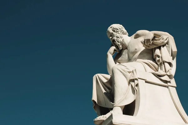 Antik Yunan filozof Socrates 'in heykeli Atina, Yunanistan, 9 Ekim 2020.
