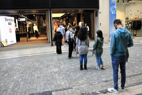 Die Menschen Gehen Zentrum Von Athen Einkaufen Nachdem Eine Zweite — Stockfoto