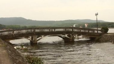 köprü Nehri üzerinde Asya