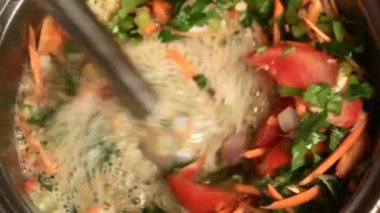 Yemek için baharat işlenmesi