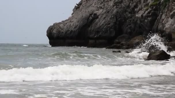 Vagues et sable — Video