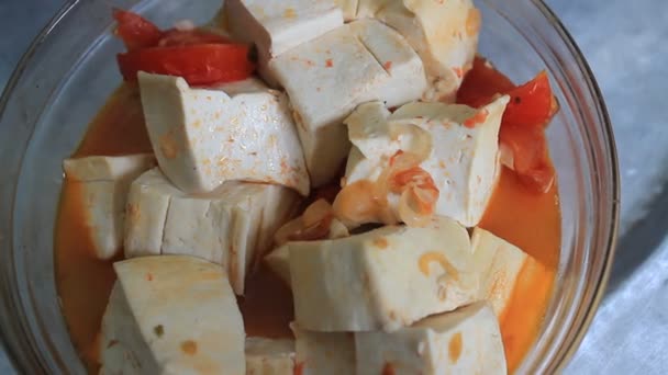 Tofu, népszerű ételeket-Ázsia — Stock videók